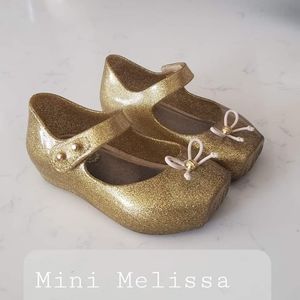 Mini Melissa gold Size 5